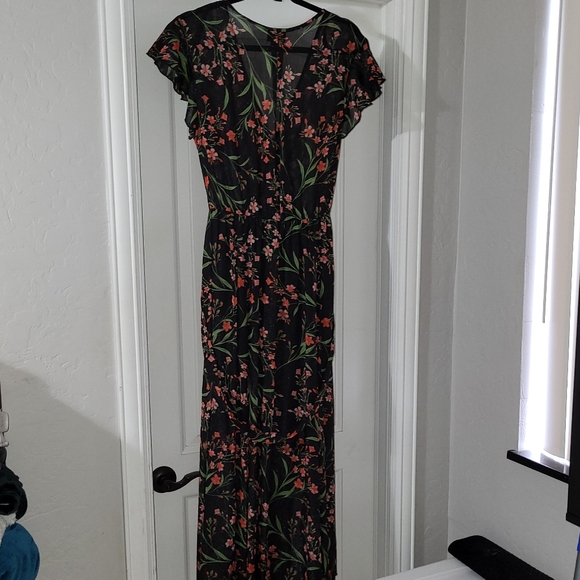 Black floral dress - Picture 1 of 4